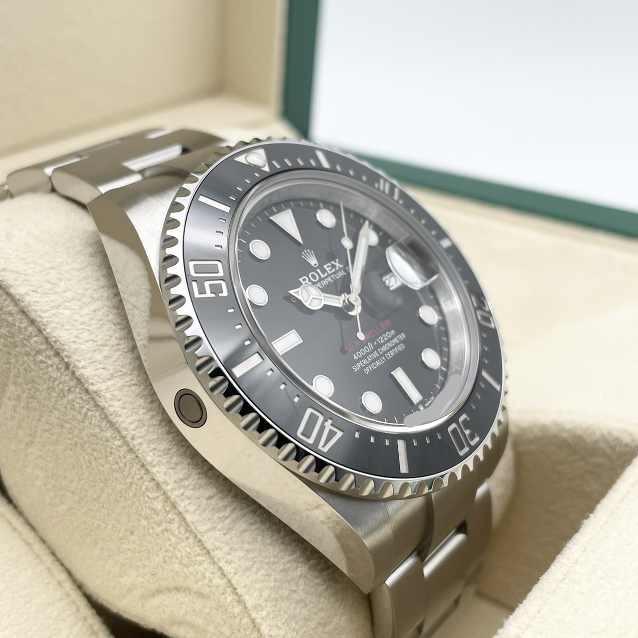 ロレックス シードゥエラー 126600 オイスターブレスレット ブラック 43mm