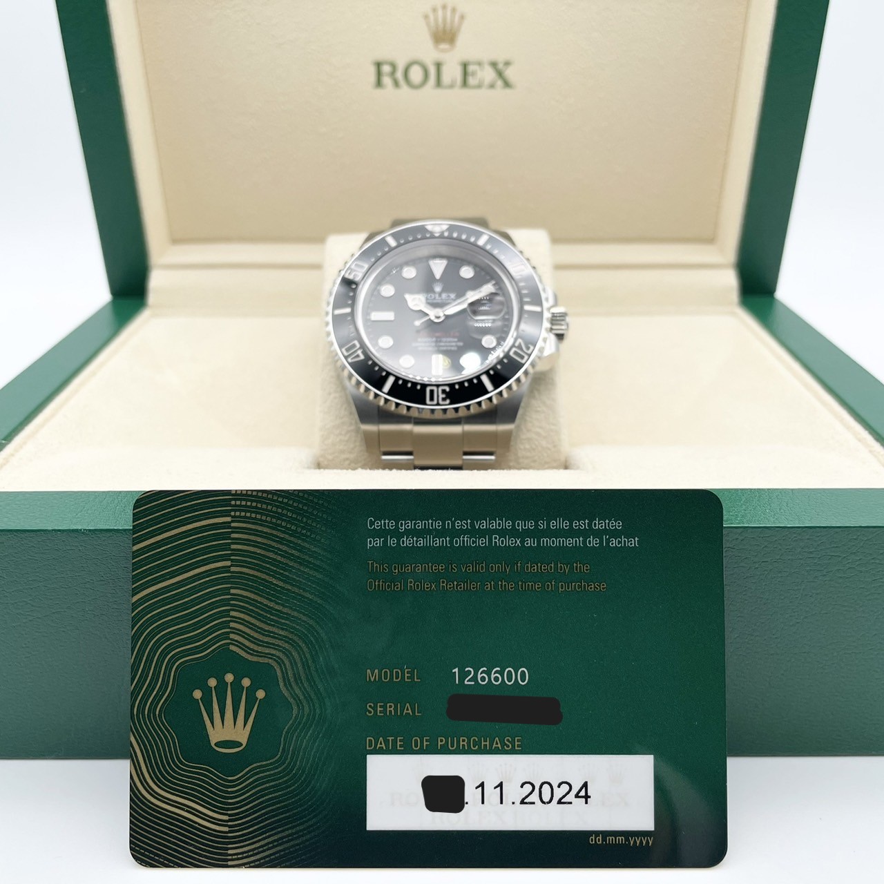 ロレックス シードゥエラー 126600 オイスターブレスレット ブラック 43mm