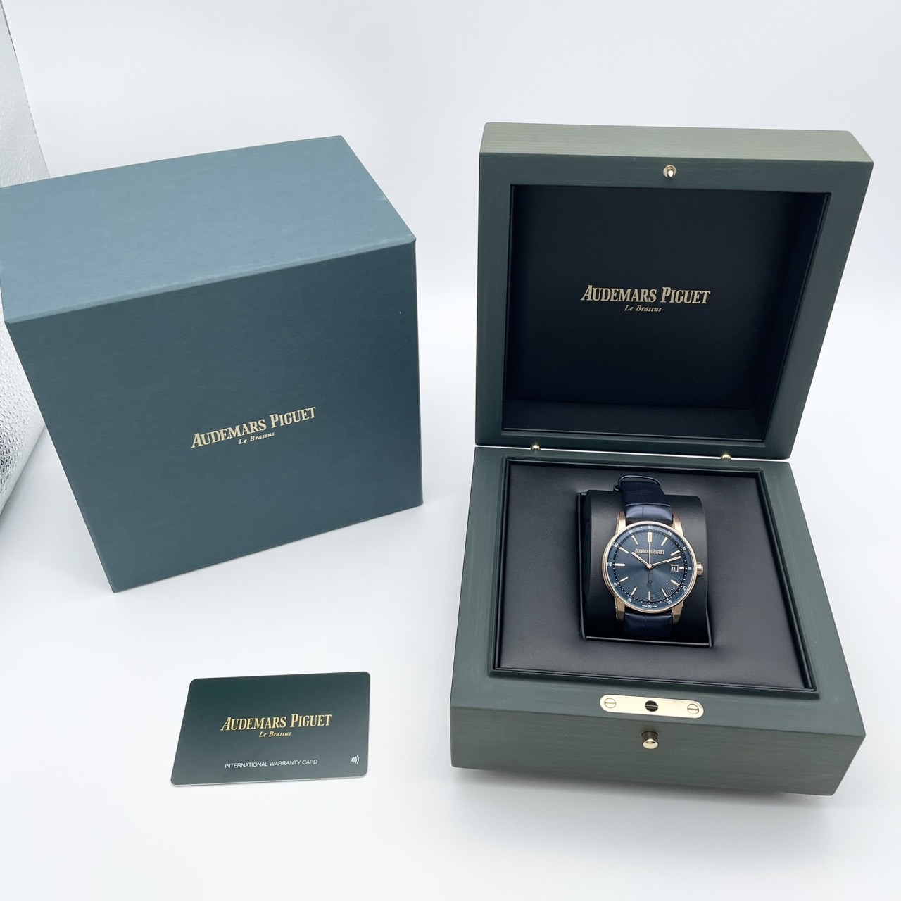 オーデマピゲ CODE 11.59 バイ オーデマ ピゲオートマティック 77410OR