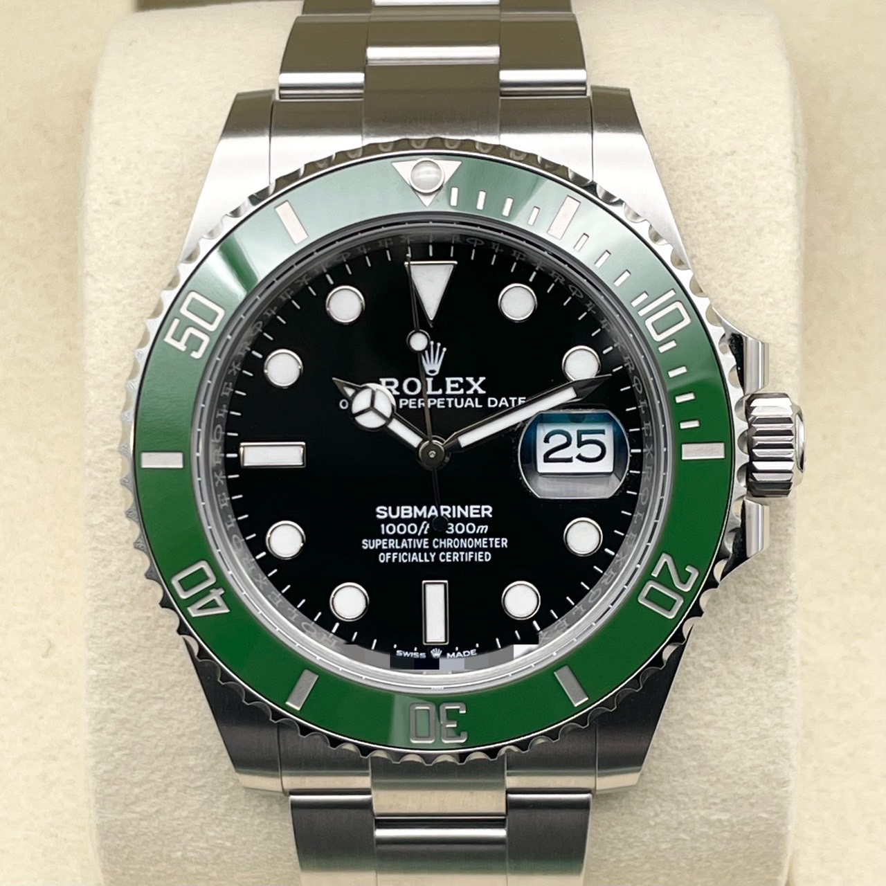 ロレックス サブマリーナ デイト 126610LV ブラック 41mm