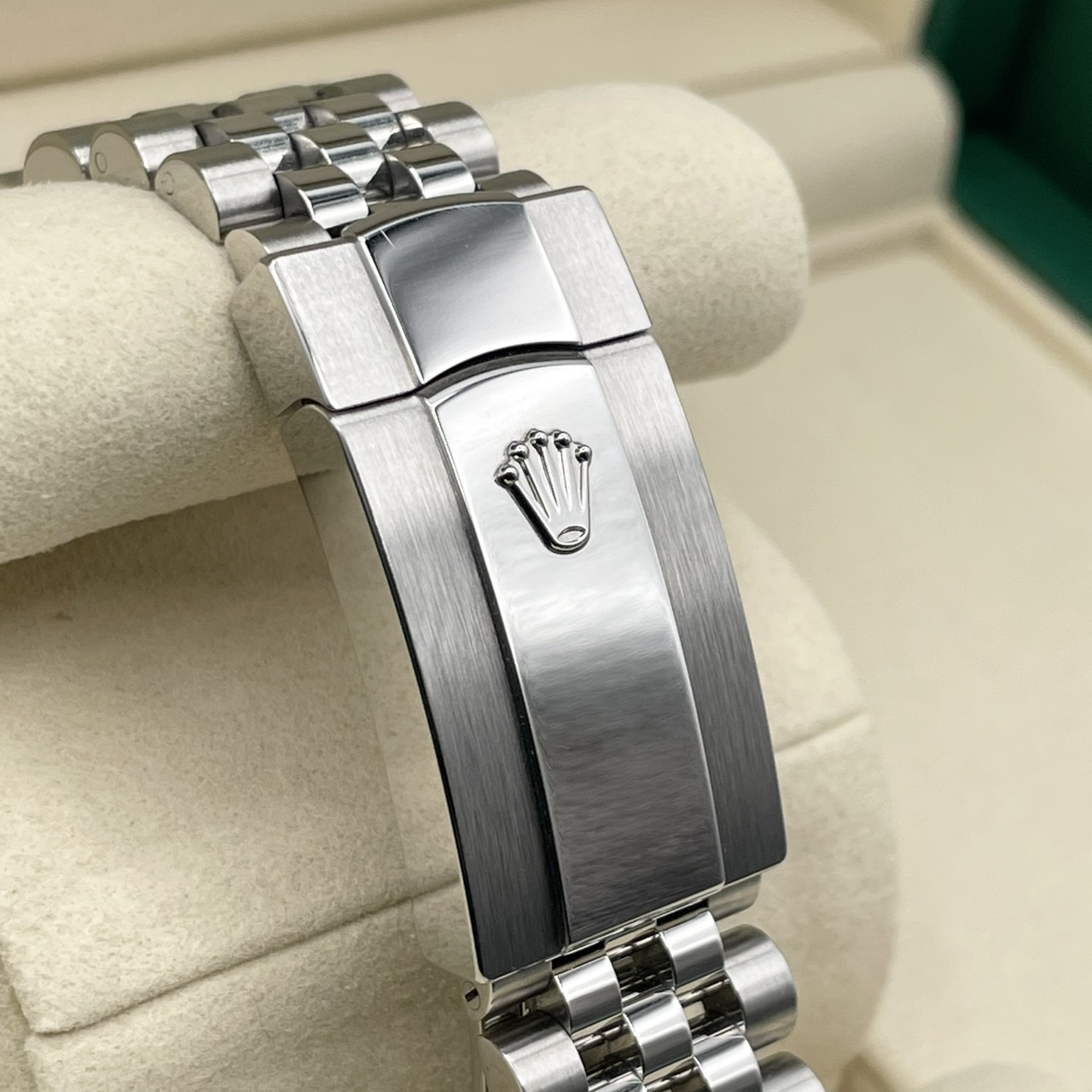 ロレックス デイトジャスト 126334 スレートローマン ジュビリーブレスレット 41mm