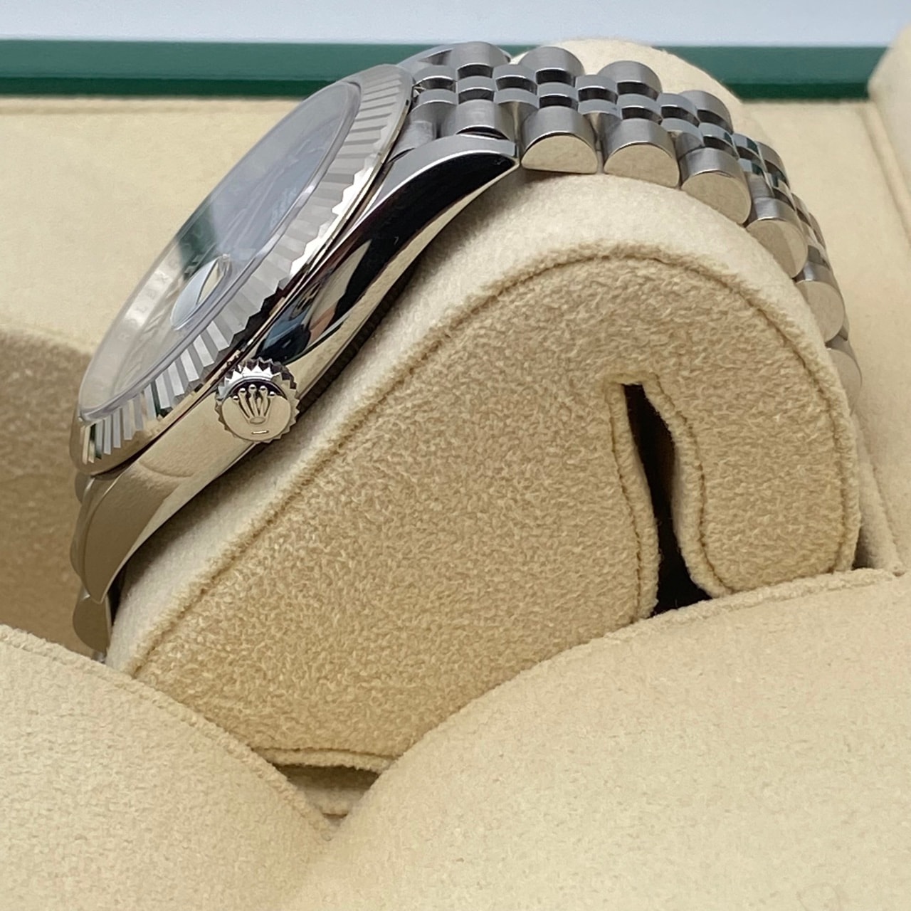 ロレックス デイトジャスト 126334 アズーロブルー ジュビリーブレス