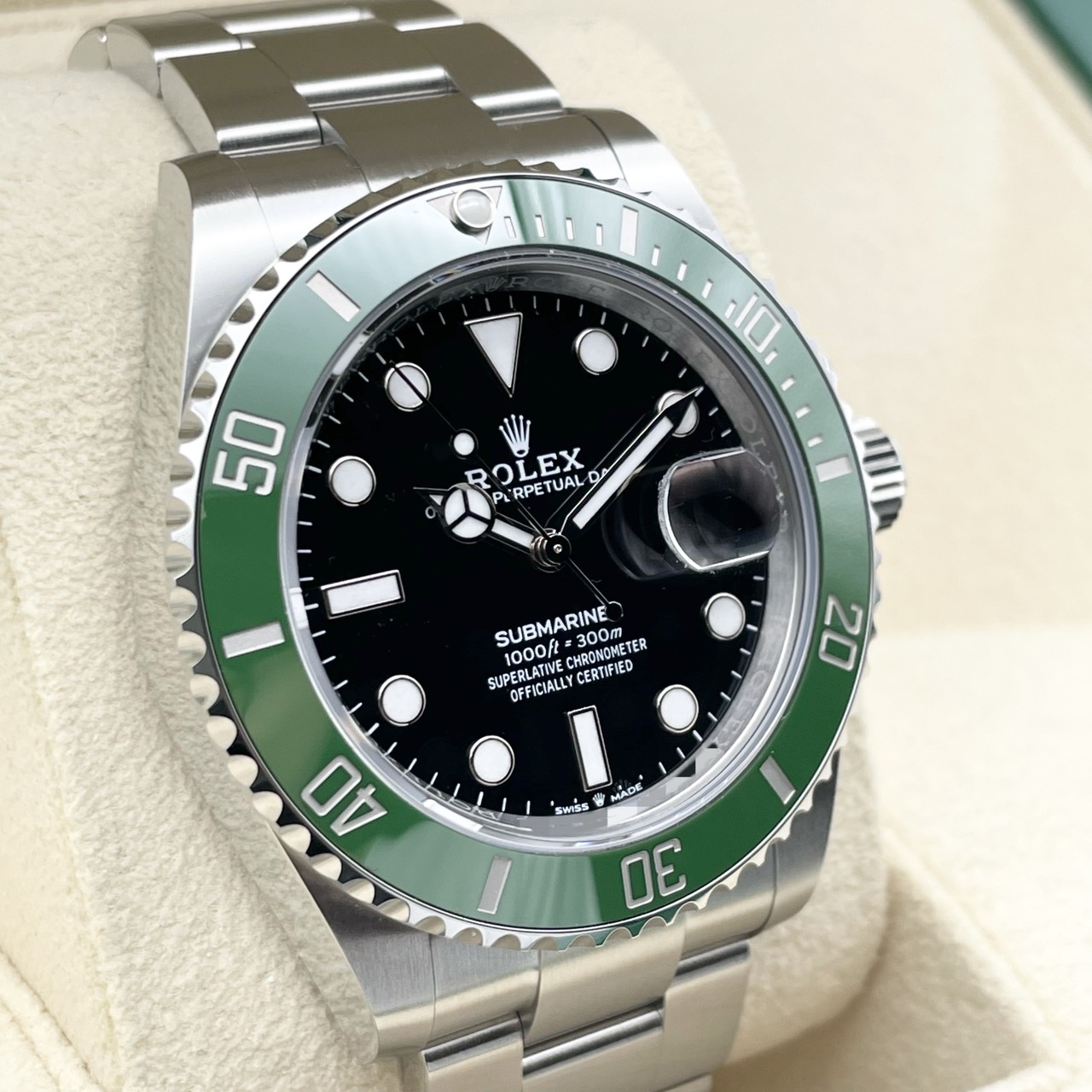 ロレックス サブマリーナ デイト 126610LV ブラック 41mm