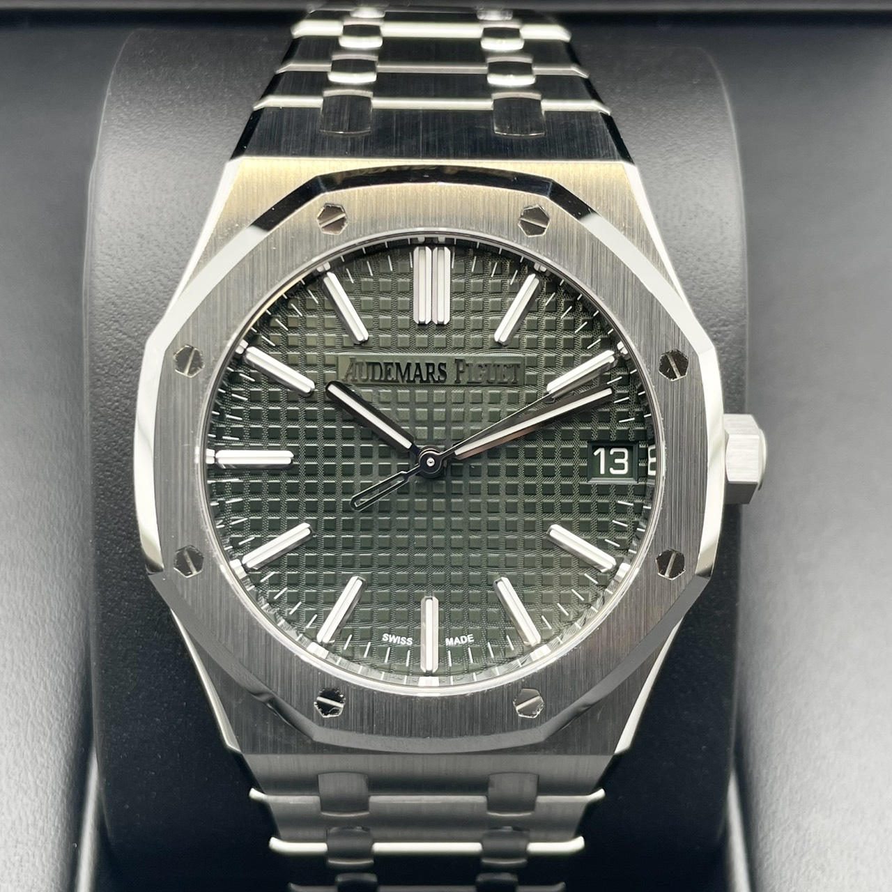 オーデマピゲ ロイヤルオーク 15510ST.OO.1320ST.09 グリーン 41mm