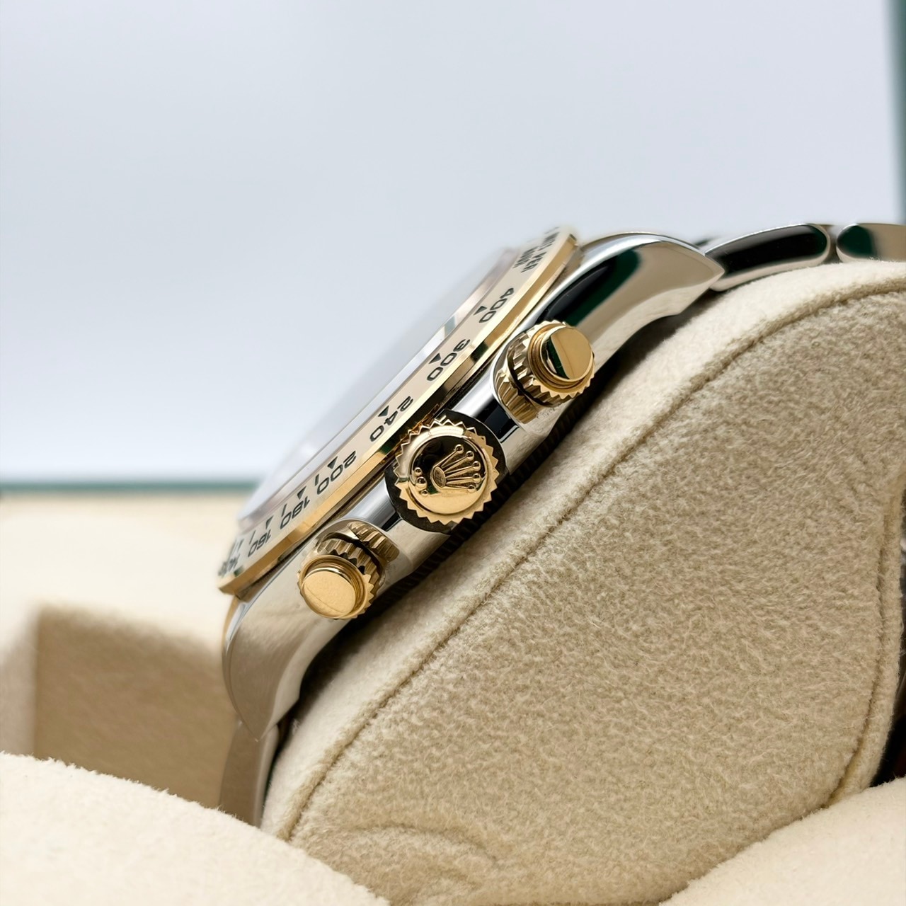 ロレックス デイトナ 126503G ブライトブラック＆ゴールデン 8Pダイヤ 40mm