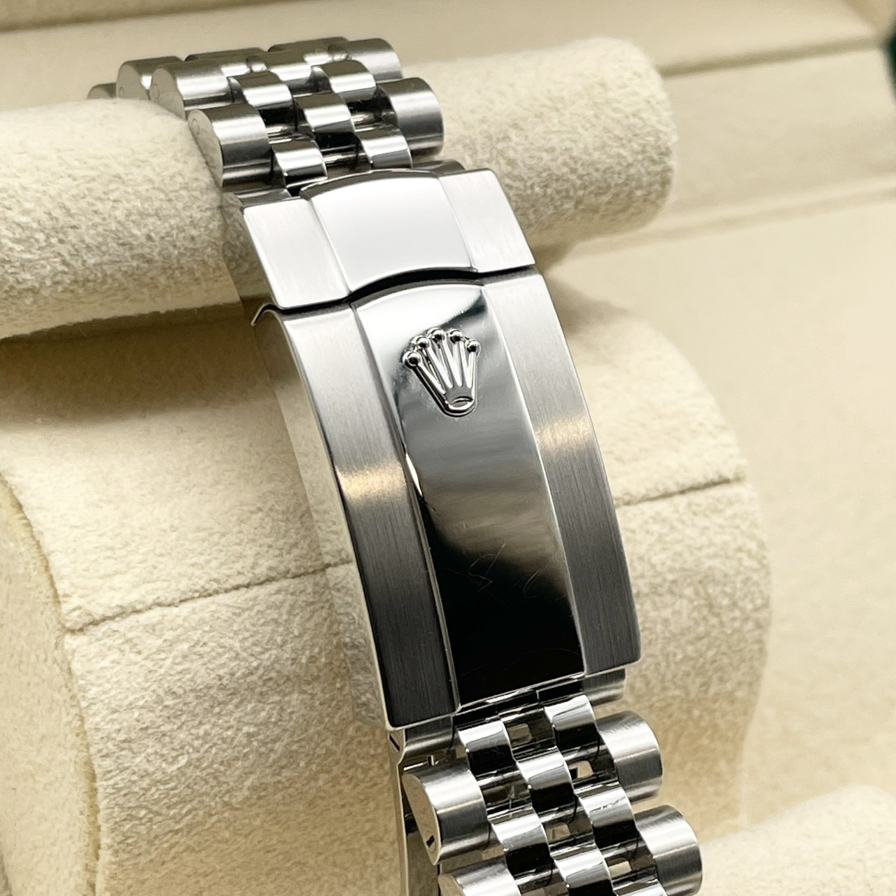 ロレックス デイトジャスト 126334 スレートローマン ジュビリーブレスレット 41mm