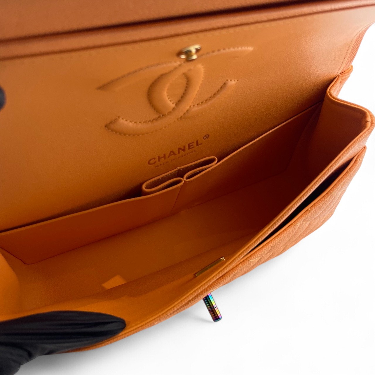 シャネル マトラッセ W25 オレンジ キャビアスキン シルバー金具