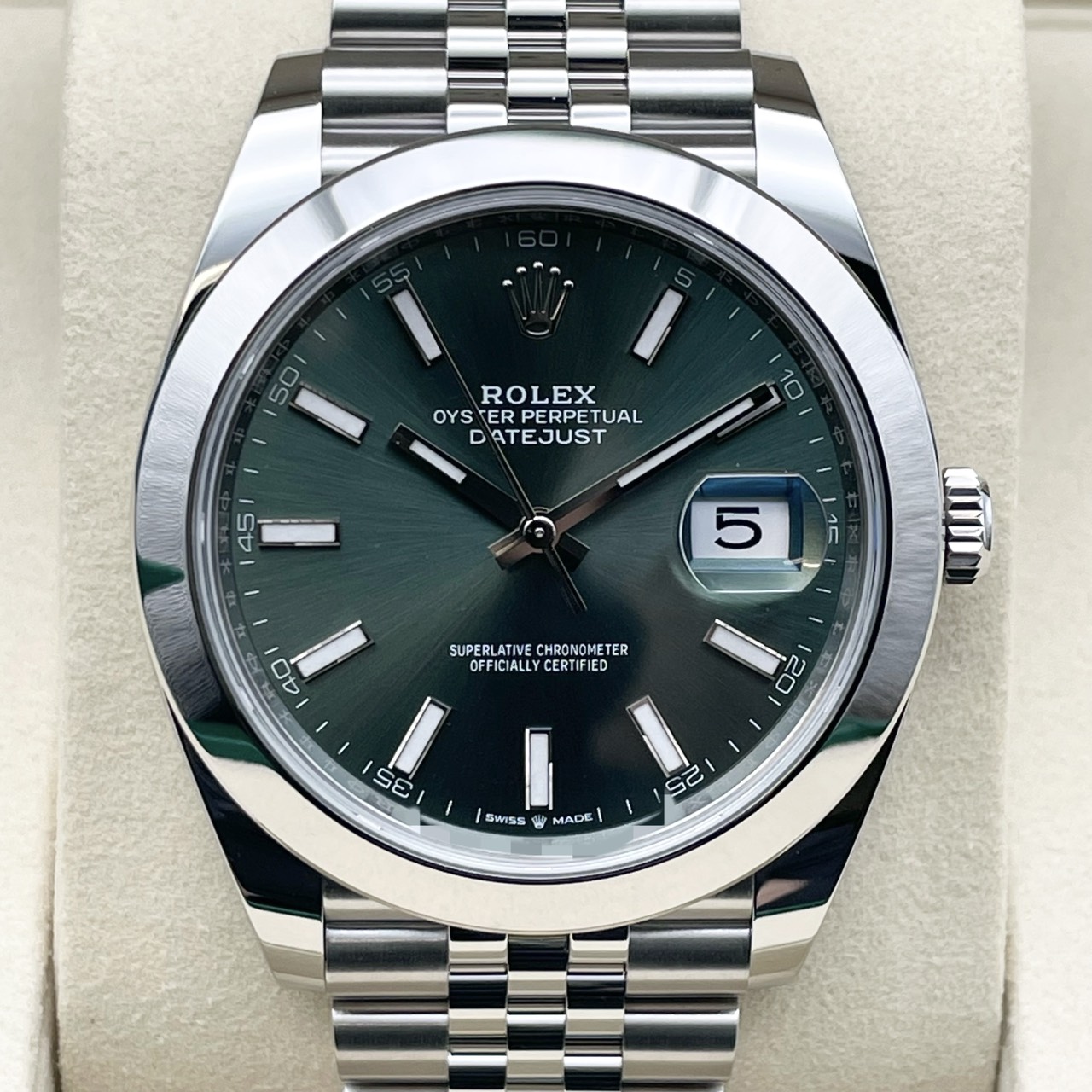 【25年10月ギャラ！】ロレックス デイトジャスト 126300 ミントグリーン ジュビリーブレスレット 41mm