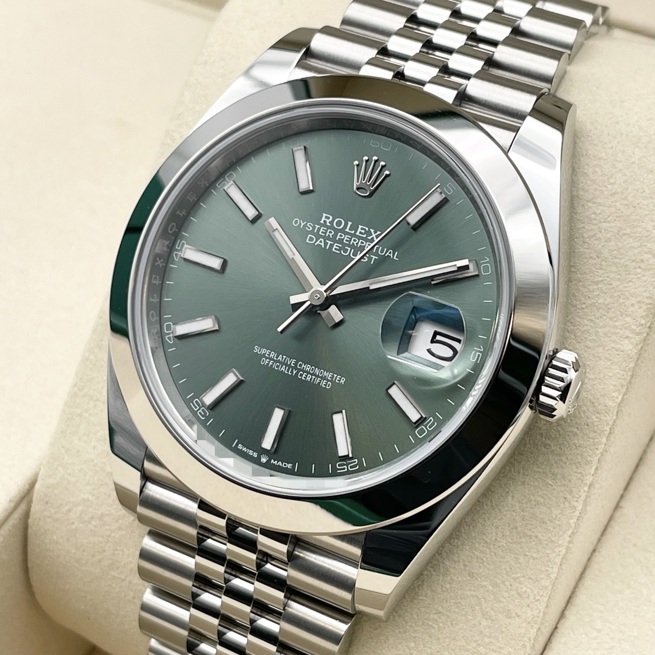 【25年10月ギャラ！】ロレックス デイトジャスト 126300 ミントグリーン ジュビリーブレスレット 41mm