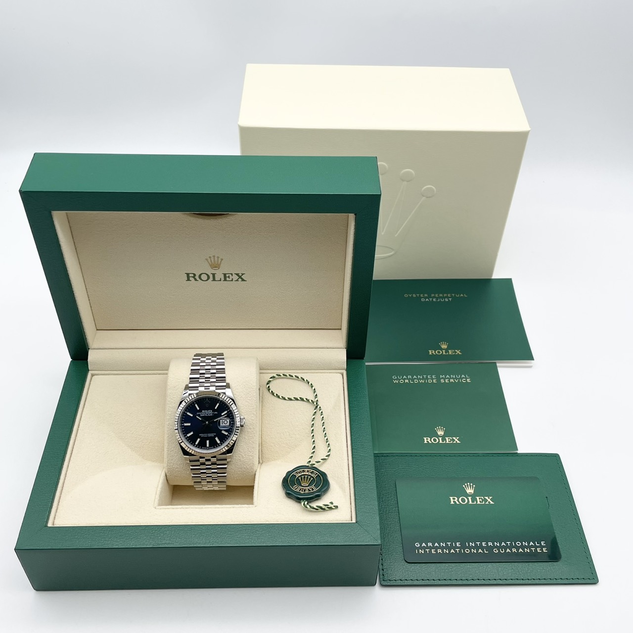 【超美品！】 ロレックス デイトジャスト 126234 ブライトブルー ジュビリーブレス 36mm