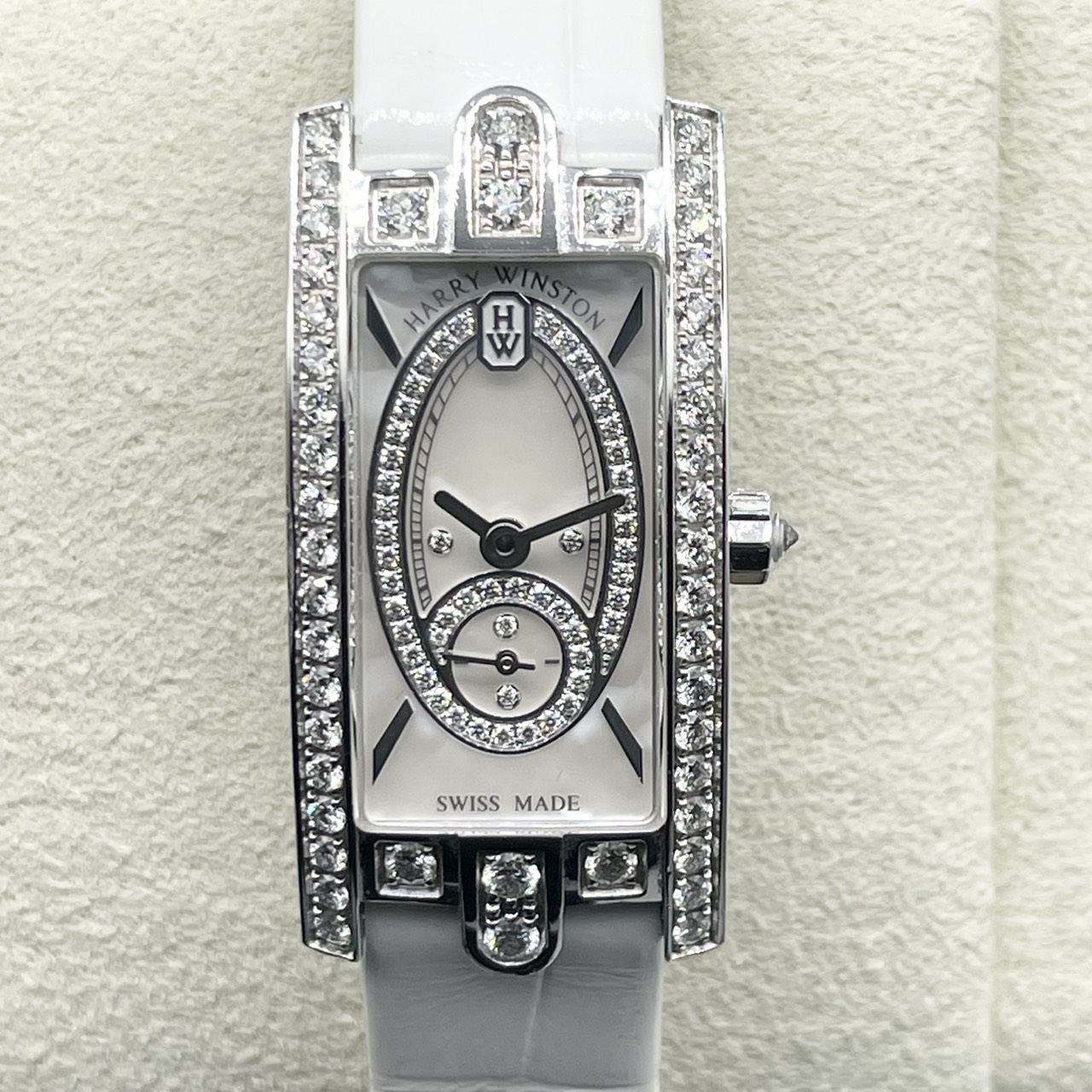 【定価4,037,000円！】 ハリーウィンストン アヴェニューC  ミニ・ スモールセコンド  ホワイト マザー・オブ・パール  AVCQSS16WW001