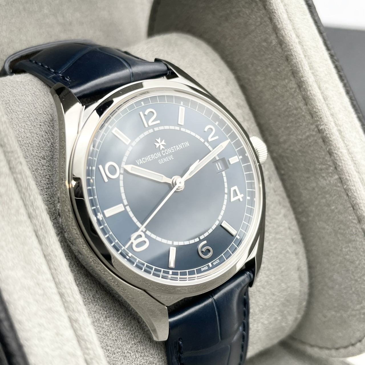 ヴァシュロンコンスタンタン フィフティーシックス 4600E/000A-B487 40mm