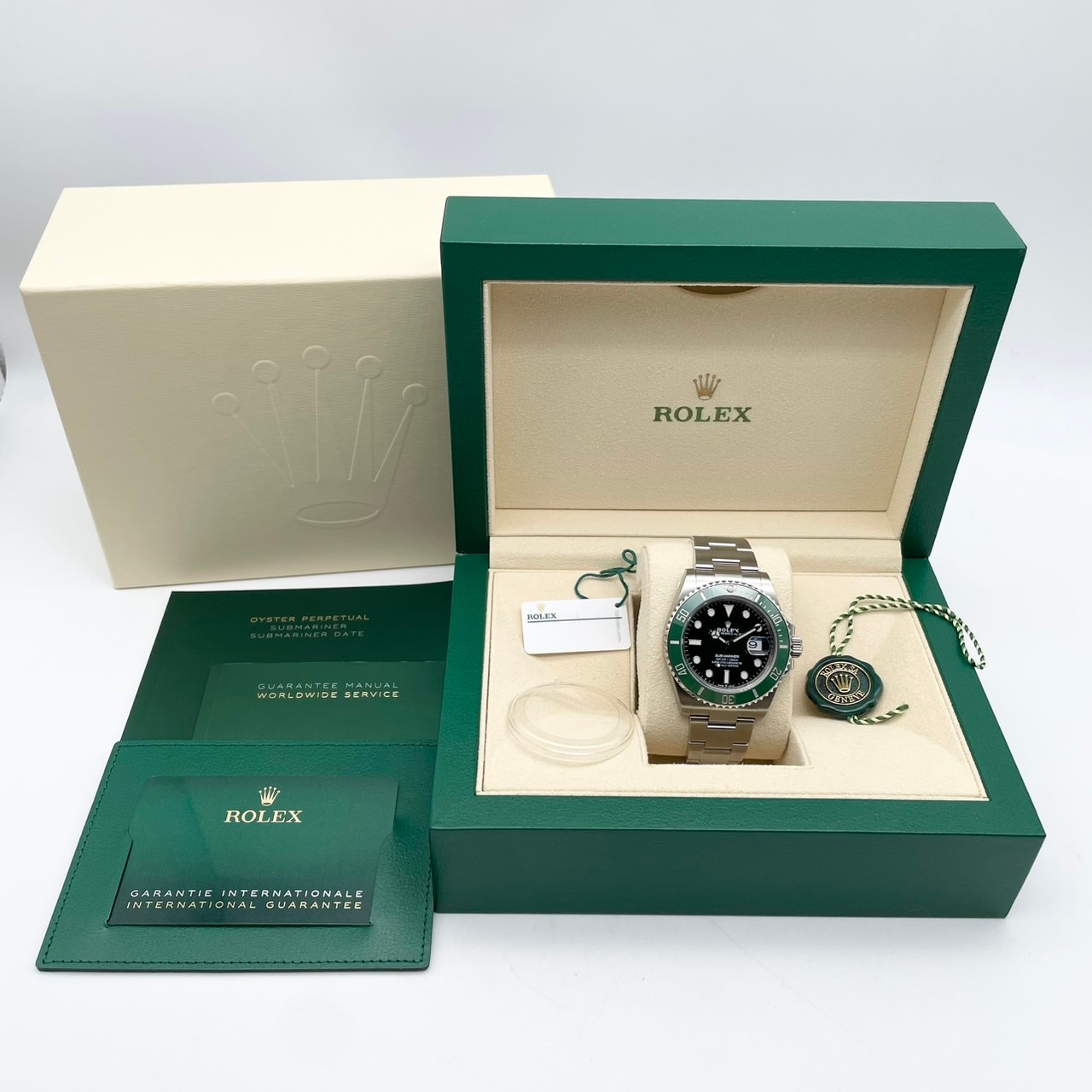 ロレックス サブマリーナ デイト 126610LV ブラック 41mm