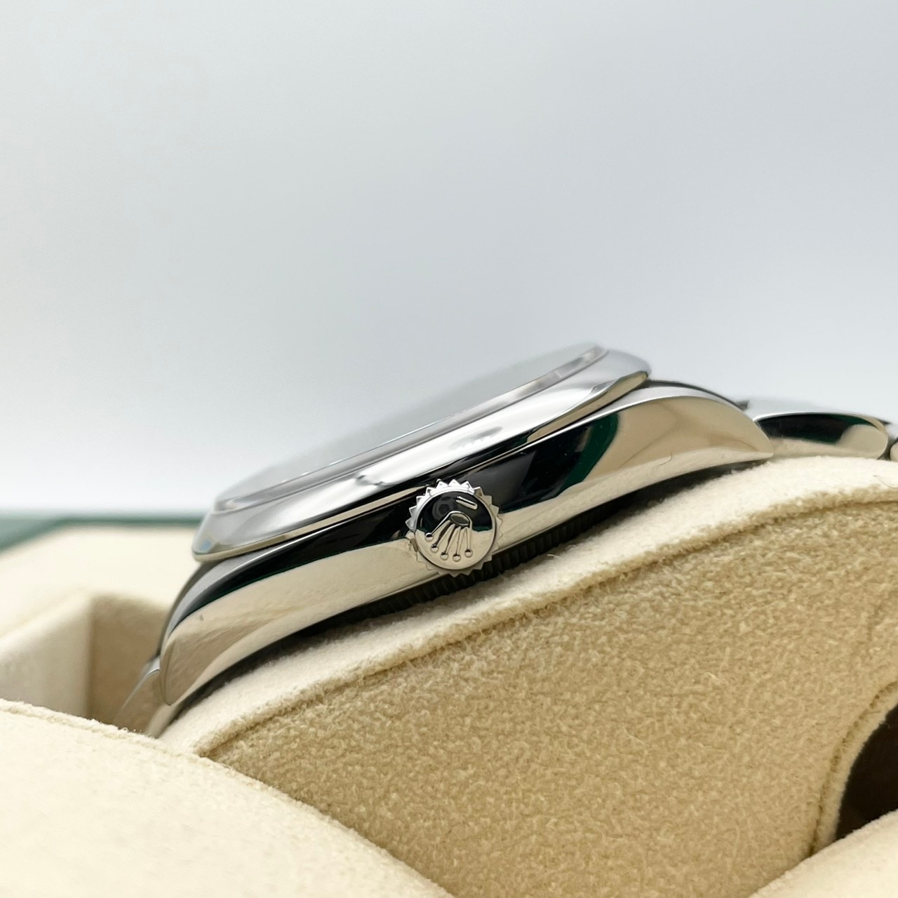 ロレックス オイスターパーペチュアル 126000 オイスターブレスレット セレブレーションモチーフ 36mm