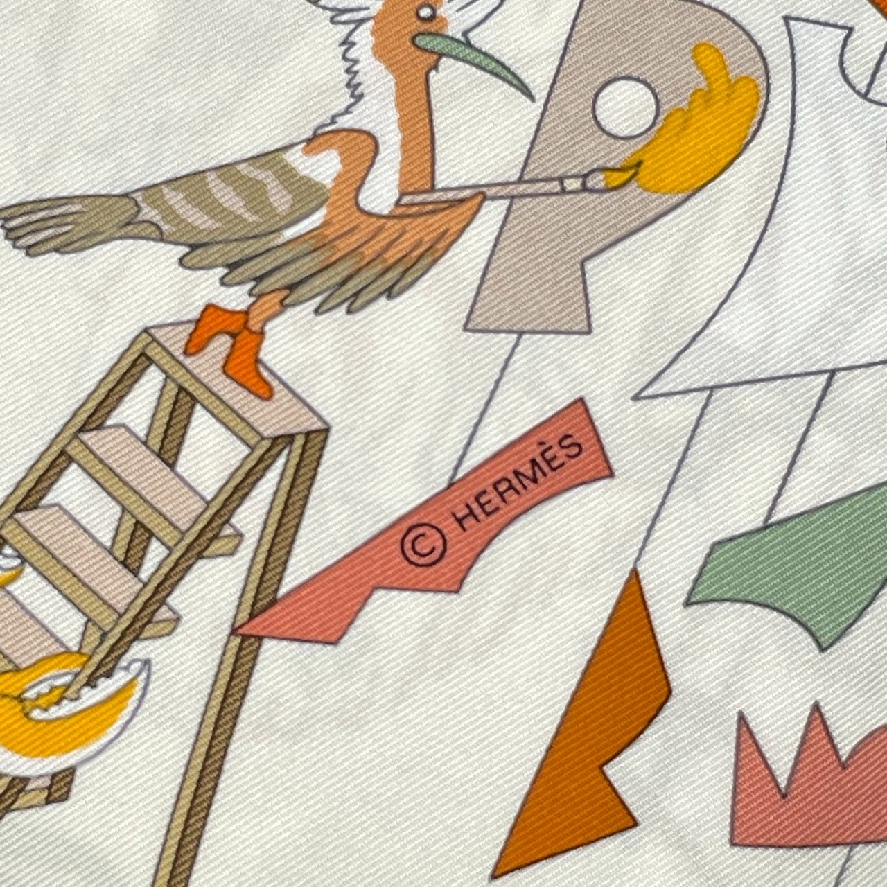 エルメス カレ 90 アカデミア・イピカ 白/ローズ・プードル/ベージュ