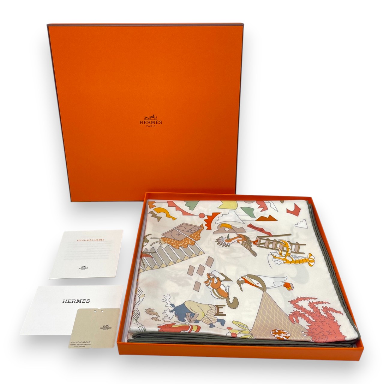 エルメス カレ 90 アカデミア・イピカ 白/ローズ・プードル/ベージュ