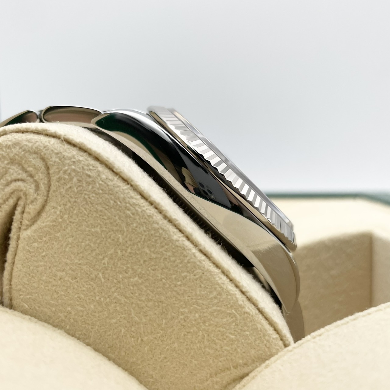 ロレックス デイトジャスト 126234 ブライトブルー オイスターブレス 36mm