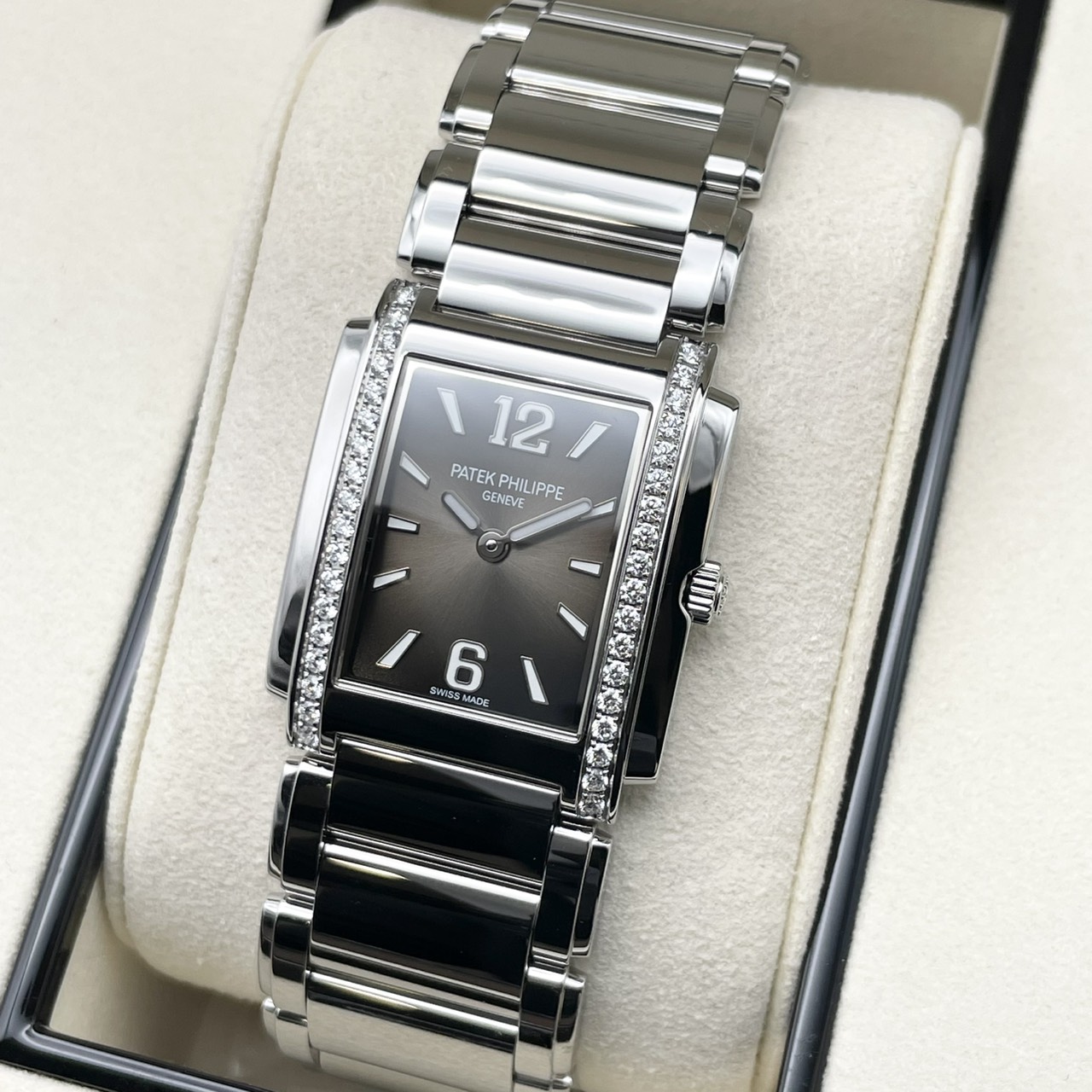 定価：261万円！】パテックフィリップ TWENTY-4 4910/1200A-010