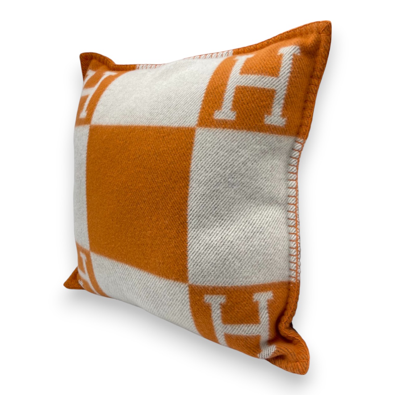 エルメス クッション アヴァロン PM エクリュ/ポティロン メリノウール