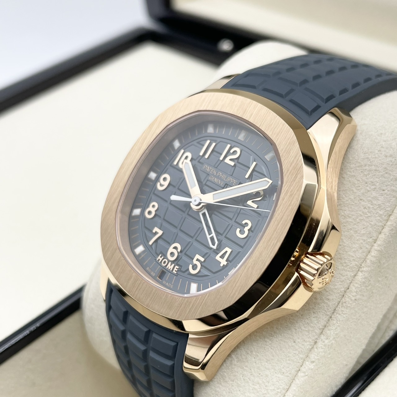 【2025年6月ギャラ付き！】パテックフィリップ アクアノート 5269R-001 ブルー 38.8mm