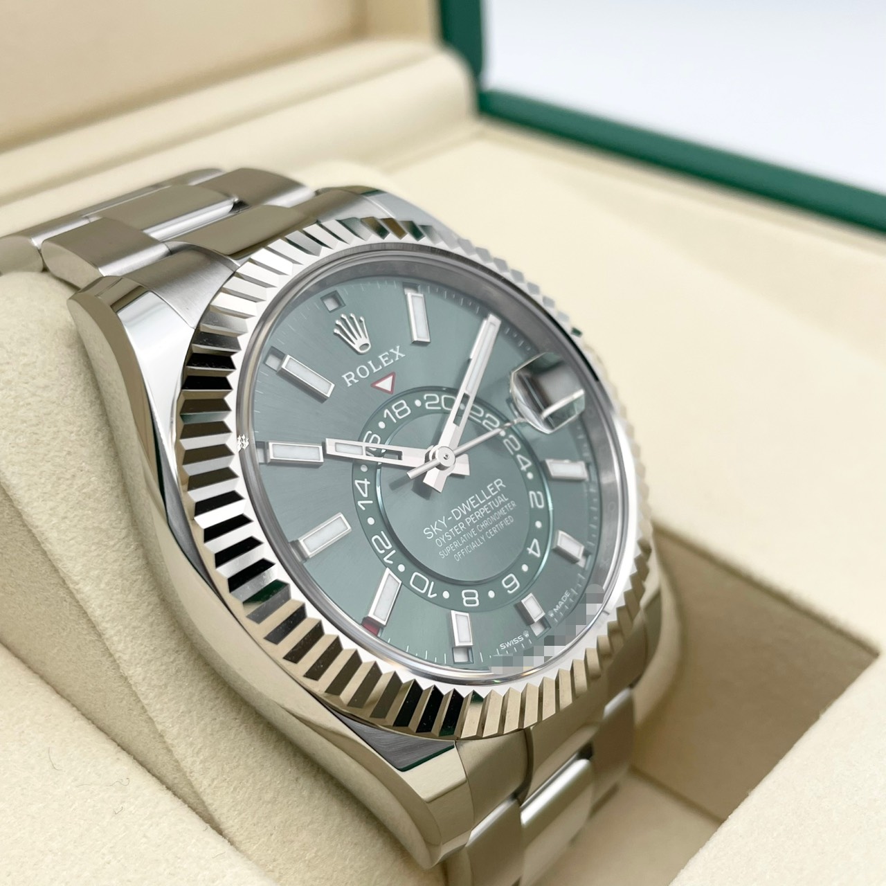 ロレックス スカイドゥエラー 336934 ミントグリーン オイスターブレス 42mm