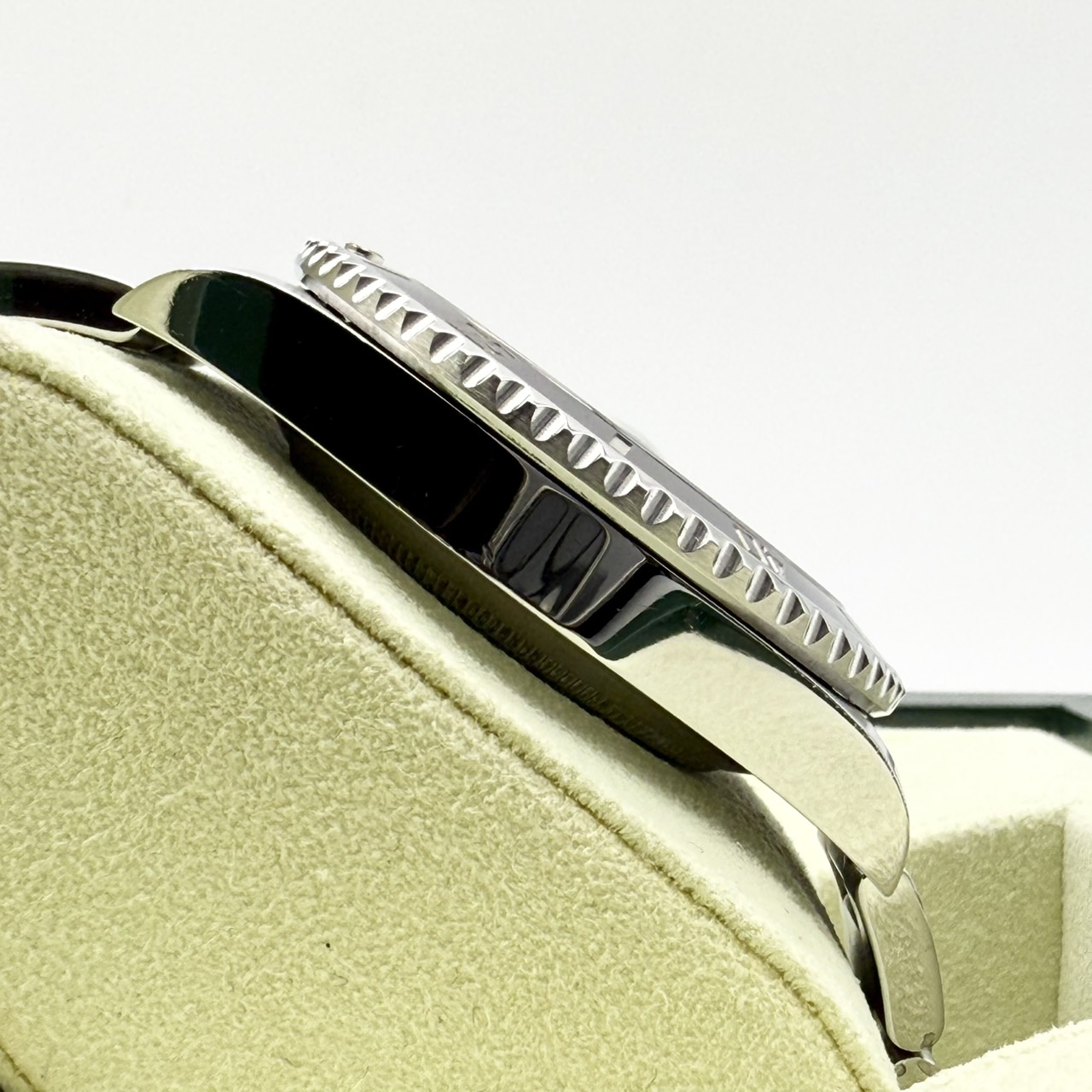 ロレックス サブマリーナ デイト 116610LN ブラック オイスターブレスレット 41mm