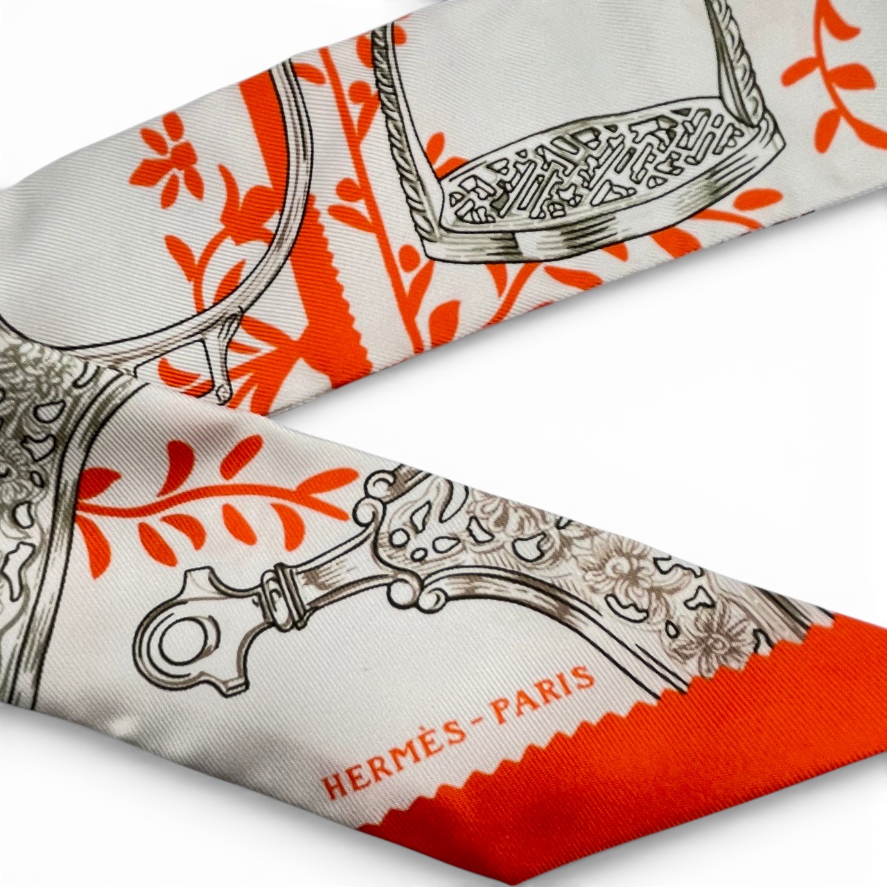 エルメス ツイリー 鐙 リミックス バーベナ/オレンジ/カーキ シルク100%