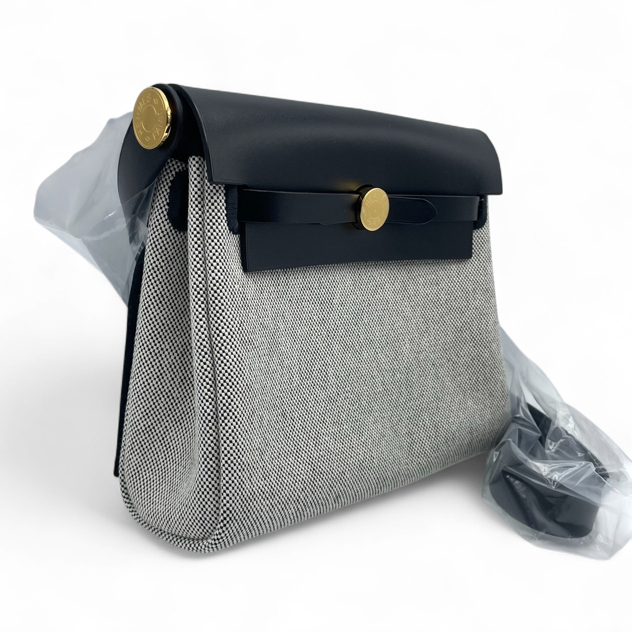 エルメス エールバッグ ジップ ミニ 20 ノワール トワルアッシュ ゴールド金具 K刻印