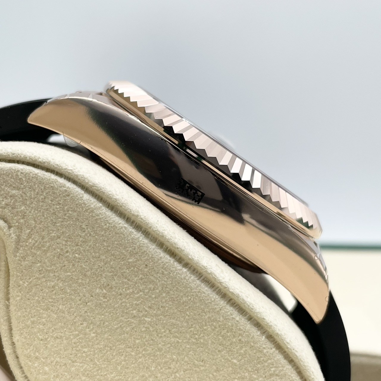 【定価以下の新品スレート！全面保護シール付き！】ロレックス スカイドゥエラー 336235 スレート 42mm