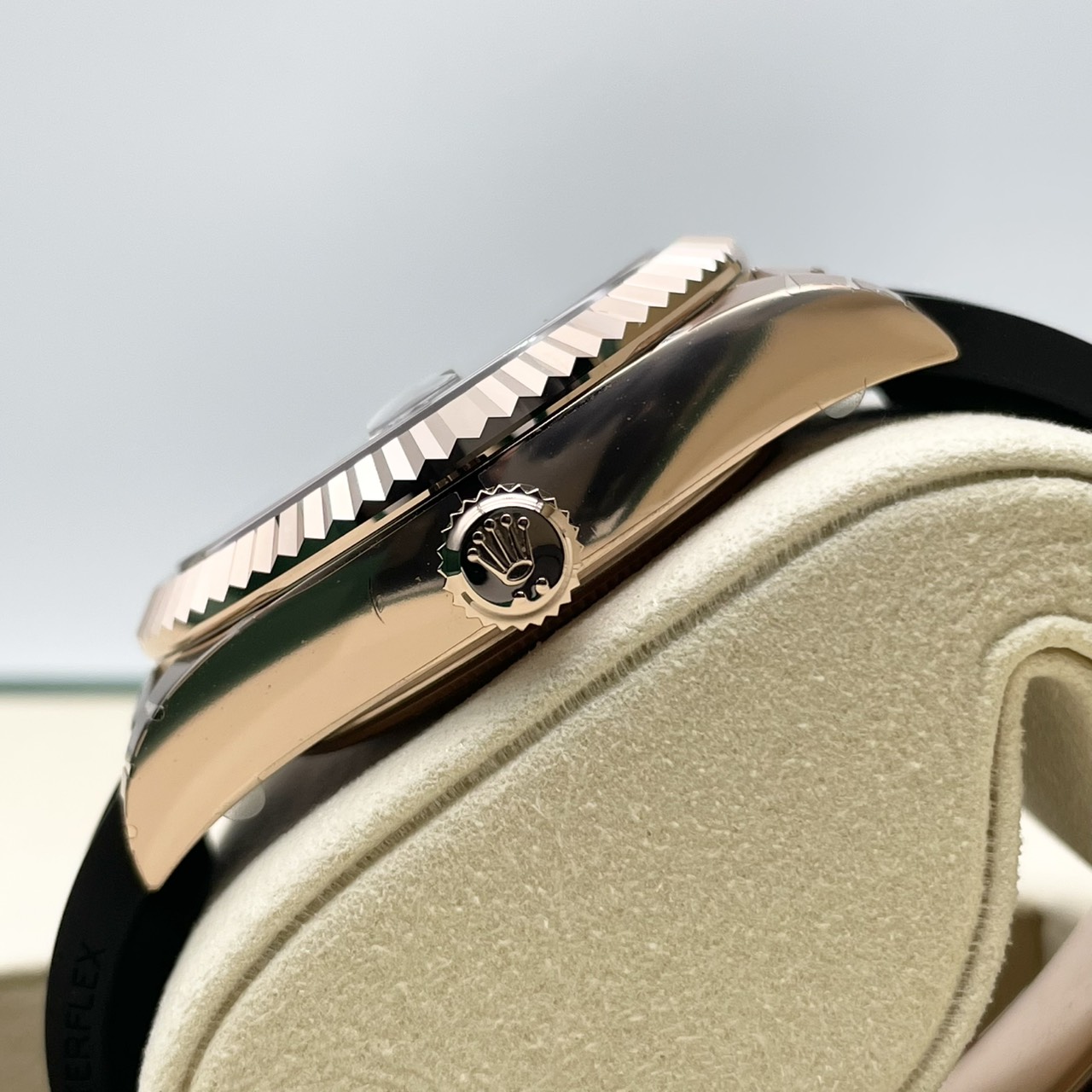 【定価以下の新品スレート！全面保護シール付き！】ロレックス スカイドゥエラー 336235 スレート 42mm