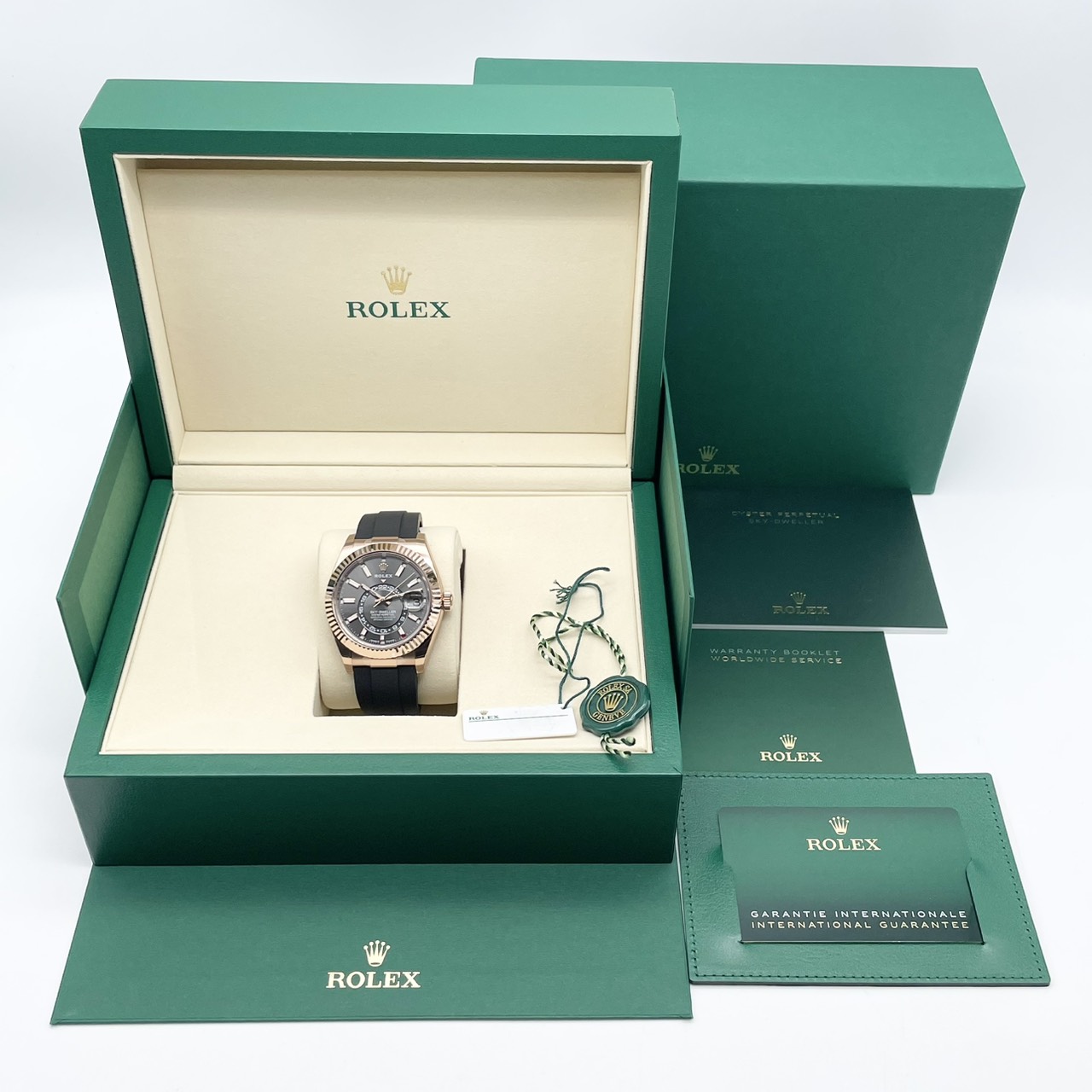 【定価以下の新品スレート！全面保護シール付き！】ロレックス スカイドゥエラー 336235 スレート 42mm