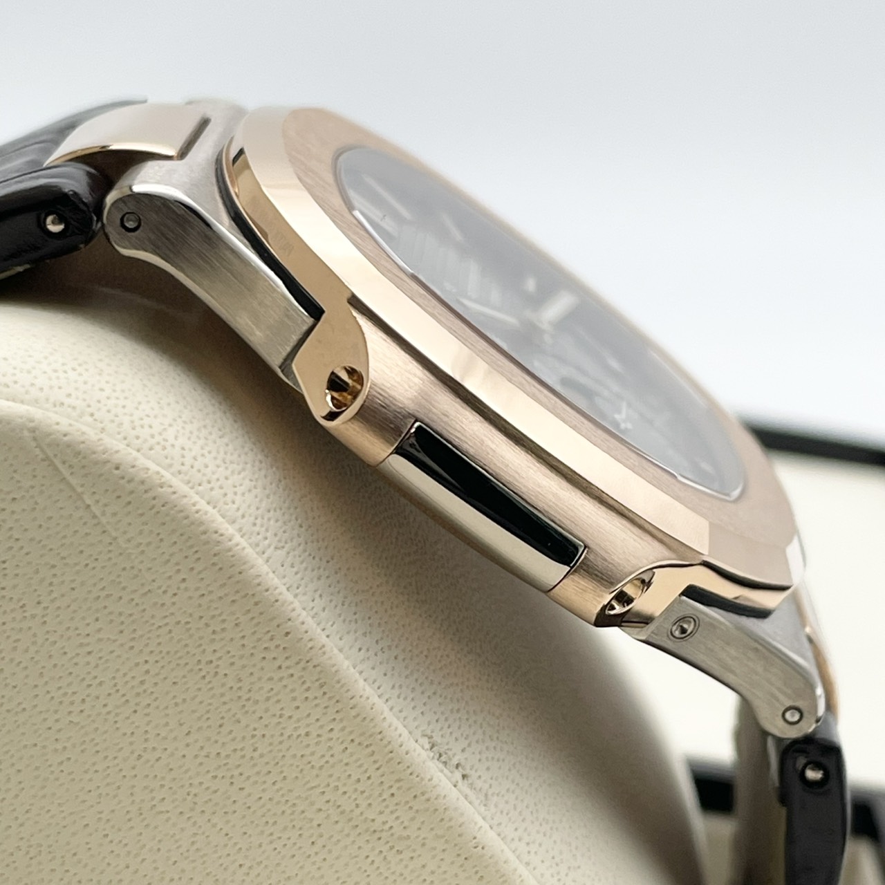 パテックフィリップ ノーチラス プチコンプリケーション 5712GR-001 グレー 43mm×38mm