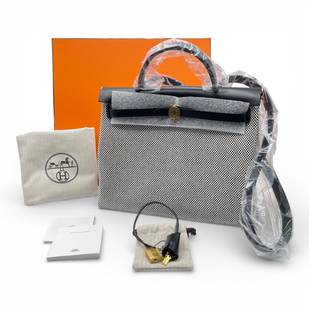 エルメス エールバッグジップ 31 PM ノワール トワルアッシュ ゴールド金具 K刻印