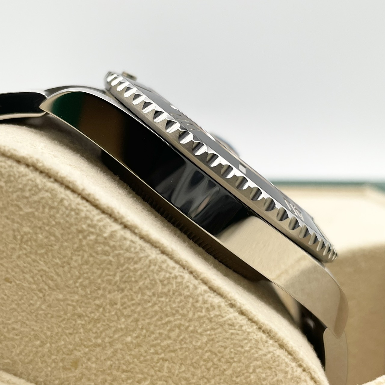 ロレックス サブマリーナーデイト 126610LN ブラック 41mm
