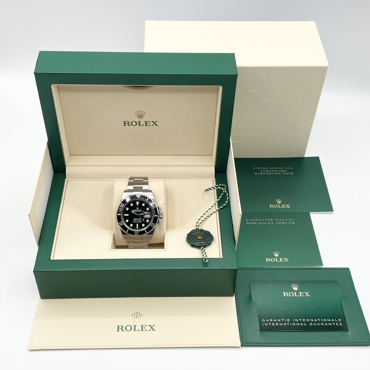 ロレックス サブマリーナーデイト 126610LN ブラック 41mm