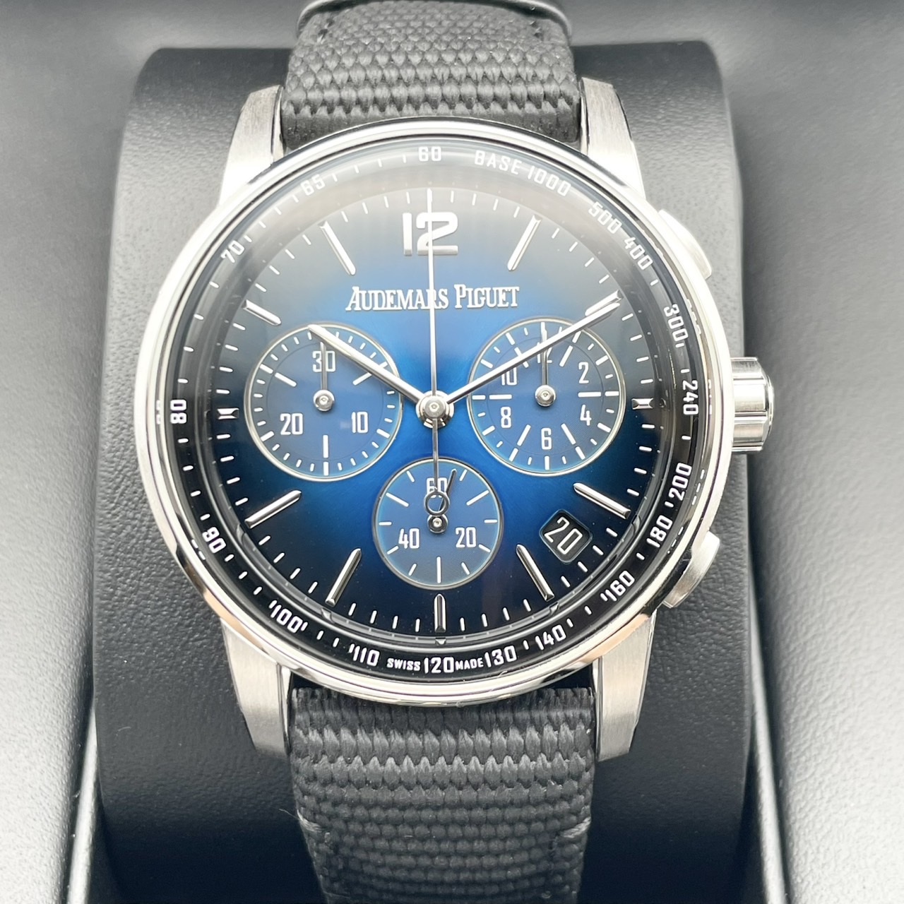 オーデマピゲ CODE11.59 26393BC.OO.A002KB.01 スモークブルー ホワイトゴールド 41mm