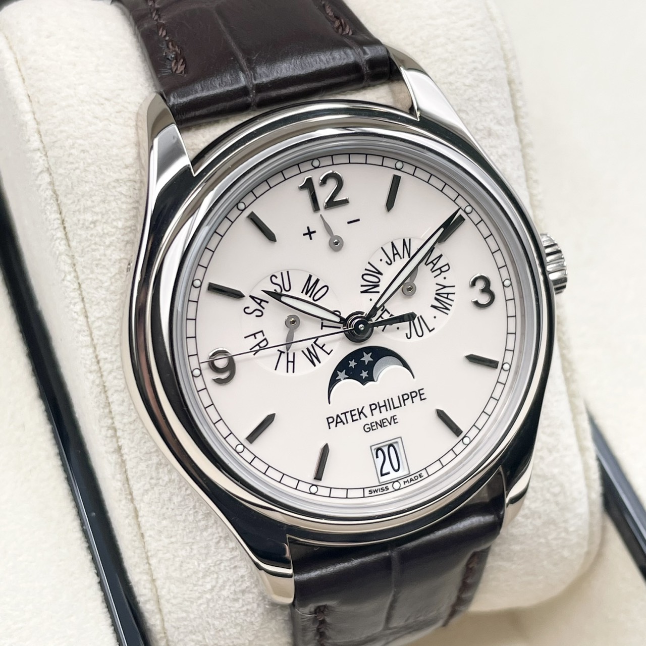 パテックフィリップ コンプリケーション アニュアルカレンダー 5146G-001 ホワイトゴールド アイボリー 39ｍｍ