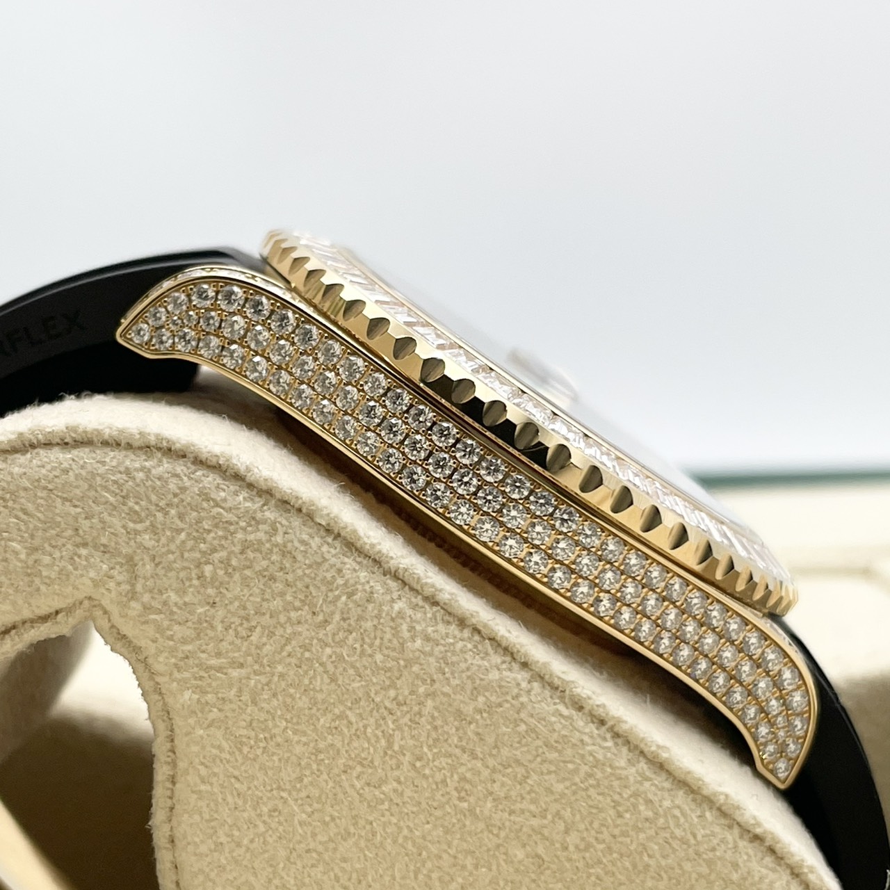 【シークレットモデル！】ロレックス ヨットマスター 226668TBR ブラック イエローゴールド 42mm