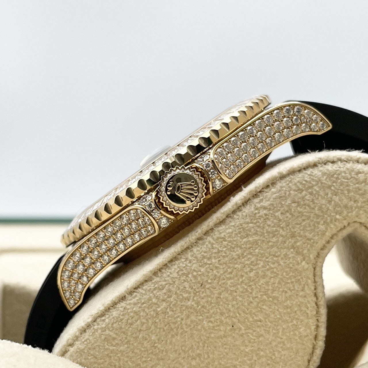 【シークレットモデル！】ロレックス ヨットマスター 226668TBR ブラック イエローゴールド 42mm