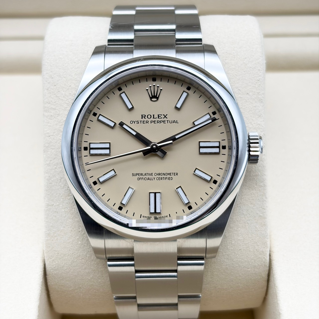 保証書日付2025年10月！】ロレックス オイスターパーペチュアル 134300