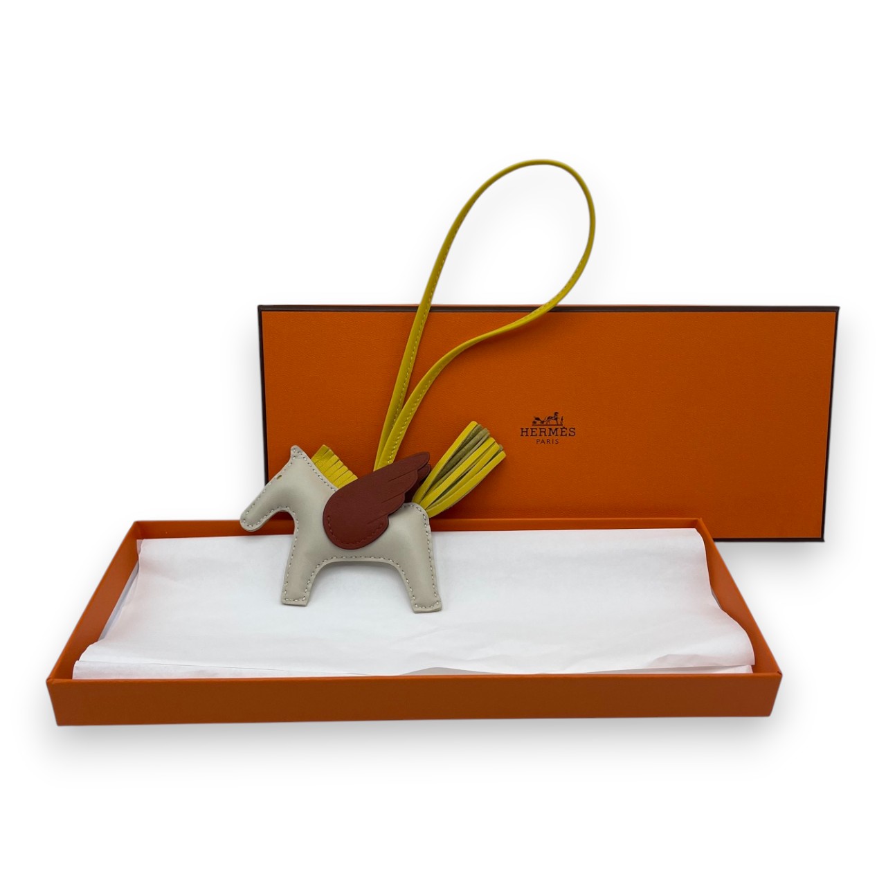エルメス ペガサスチャーム PM クレ/ジョーヌナプル/キュイーブル B
