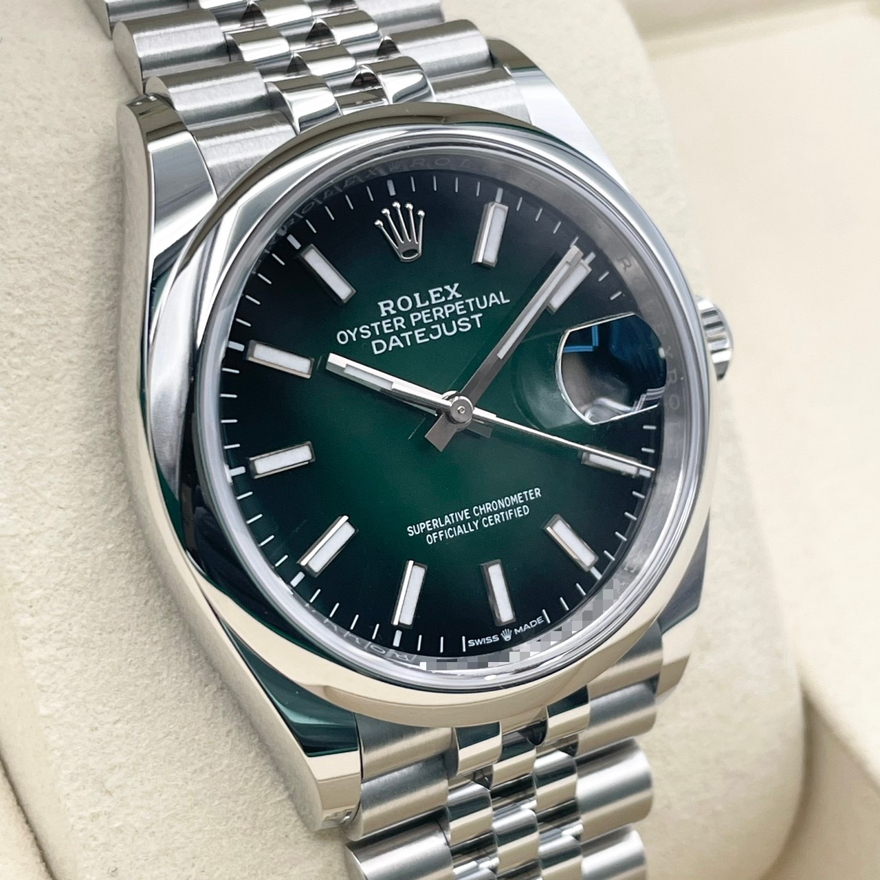 ロレックス デイトジャスト 126200 グリーンオンブレ ジュビリーブレス 36mm