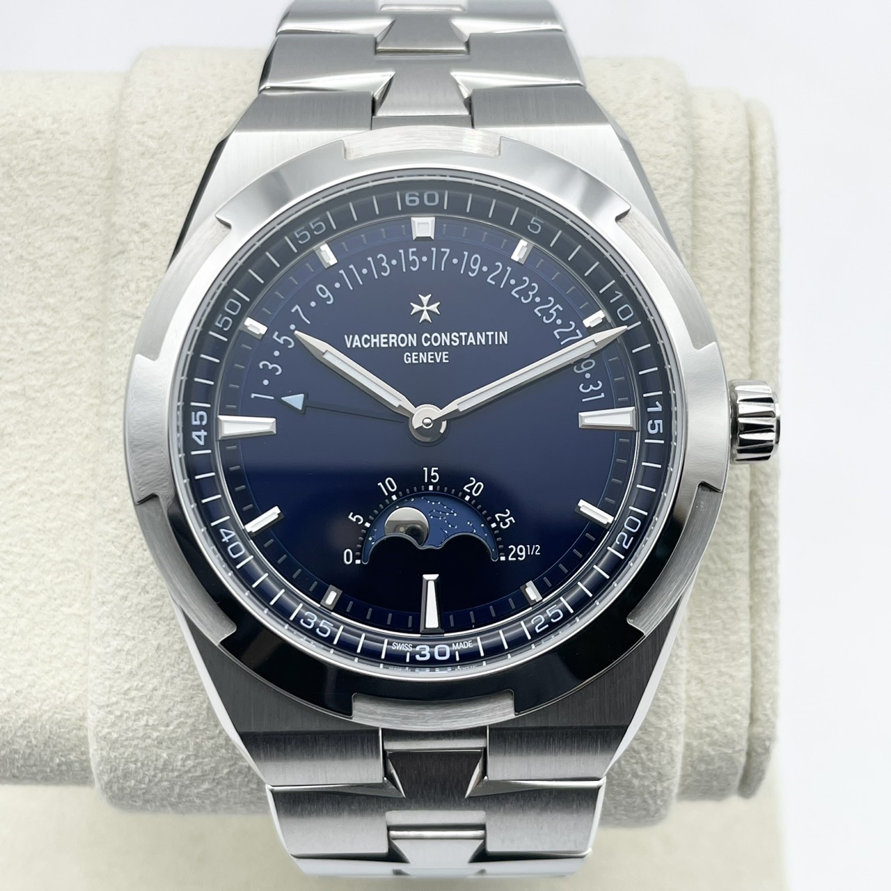 ヴァシュロンコンスタンタン オーヴァーシーズ 4000V/210A-B911 ブルー ムーンフェイズ レトログラード デイト 41mm