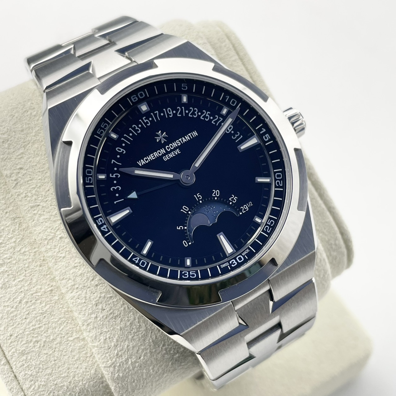 ヴァシュロンコンスタンタン オーヴァーシーズ 4000V/210A-B911 ブルー ムーンフェイズ レトログラード デイト 41mm