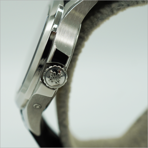 パテックフィリップ アクアノート 5164A-001 ブラック・エンボス