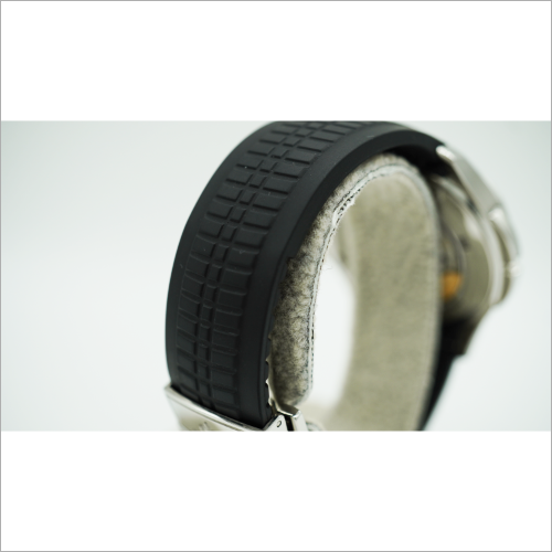 パテックフィリップ アクアノート 5164A-001 ブラック・エンボス