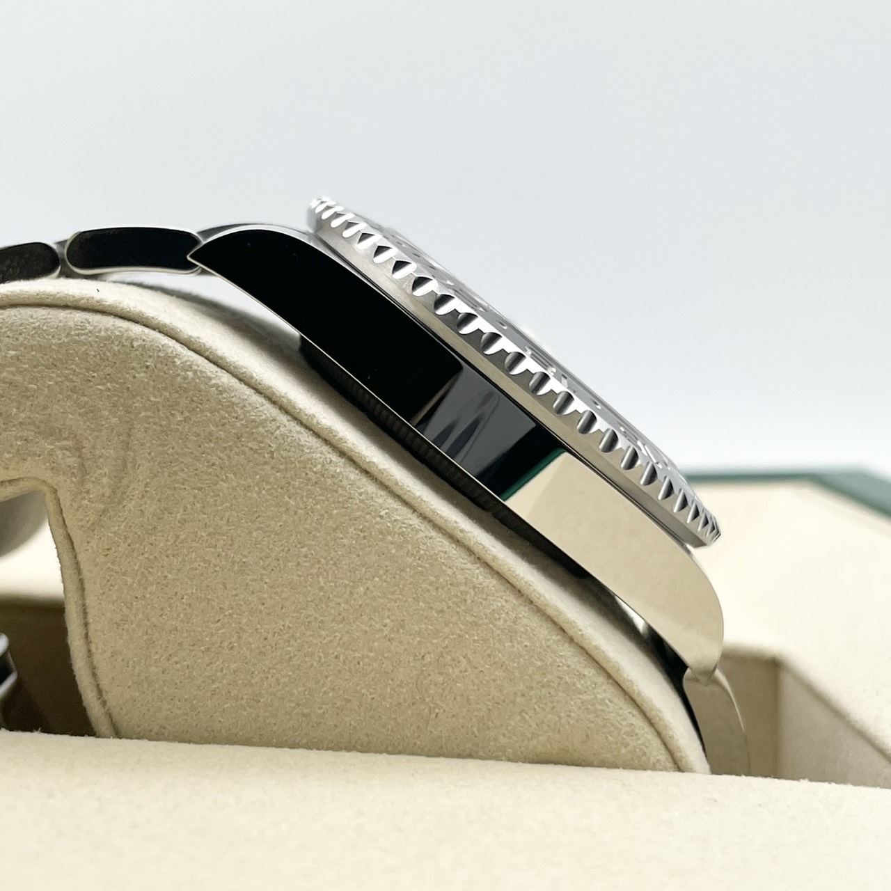 ロレックス GMTマスターII 126710GRNR ブラック オイスターブレスレット 40mm