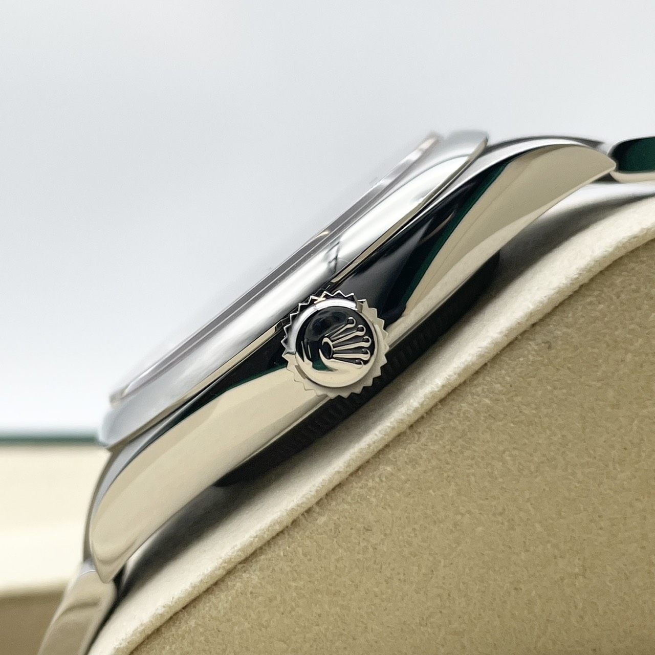 【限定特価】【保証書日付2026年2月！】ロレックス オイスターパーペチュアル 134300 キャンディピンク オイスターブレスレット 41mm