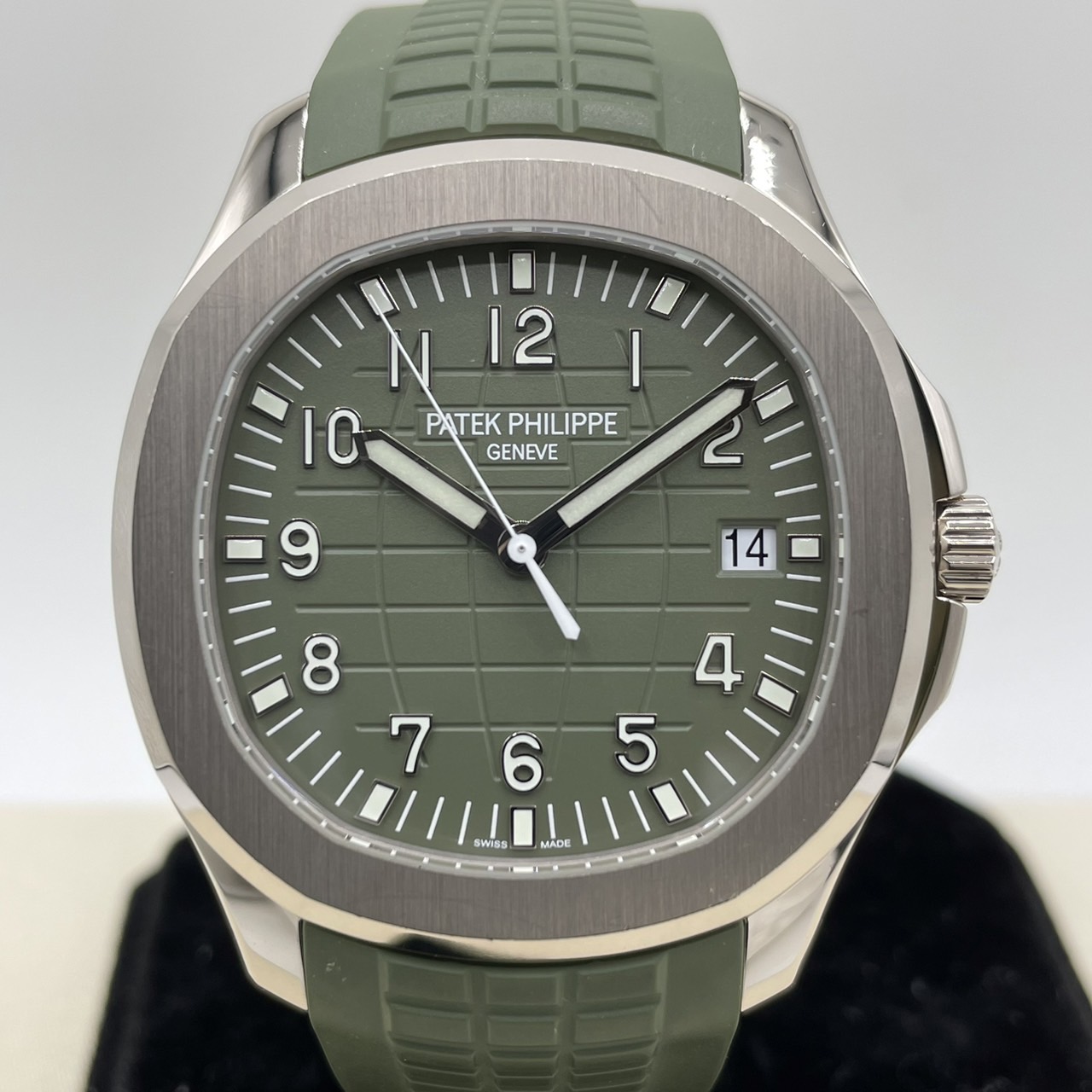 【高年式】パテックフィリップ アクアノート 5168G-010 カーキ 42.2mm