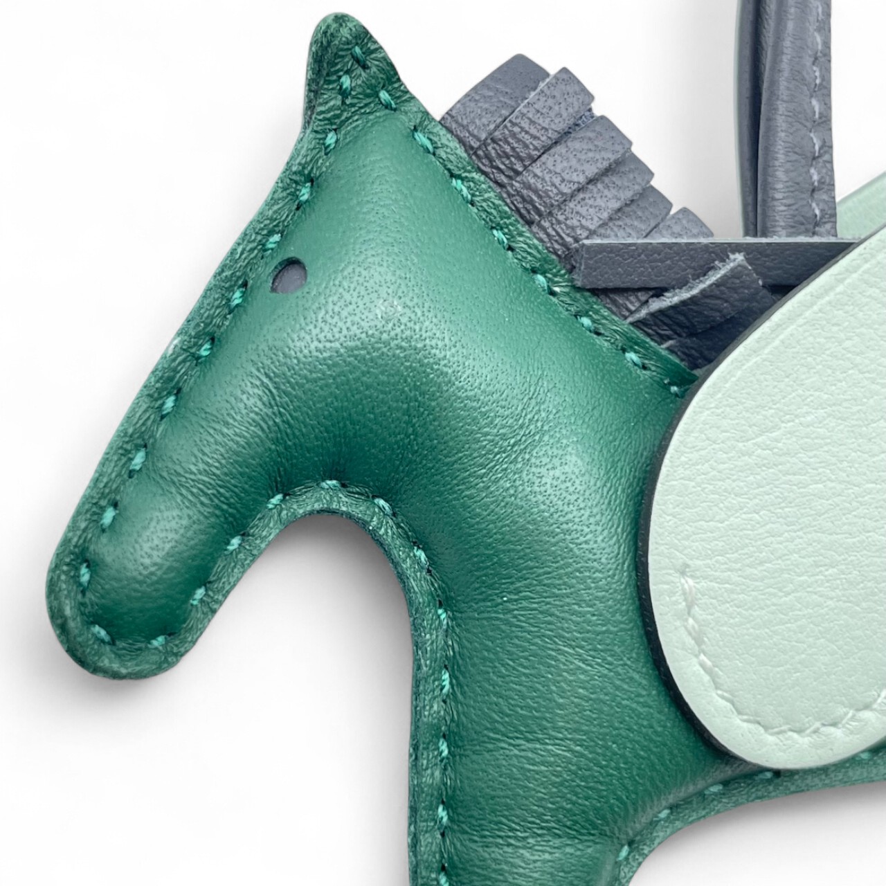 エルメス ペガサスチャーム PM ヴェールモワイヤン/アルドワーズ/ヴェールペパーミント スイフト/アニョーミロ W刻印